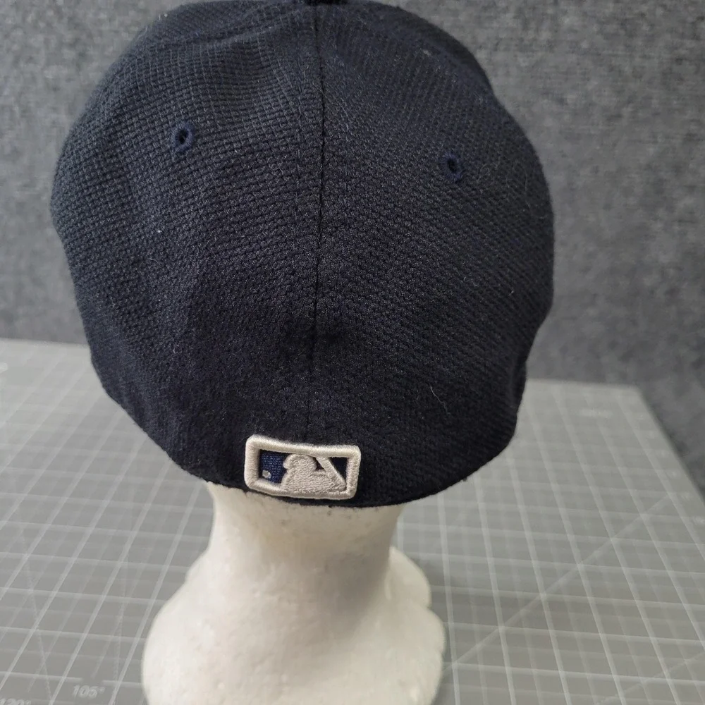 Detroit Tigers Hat Cap Fitted Mens Large Navy White MLB Baseball A-FLEX New Era